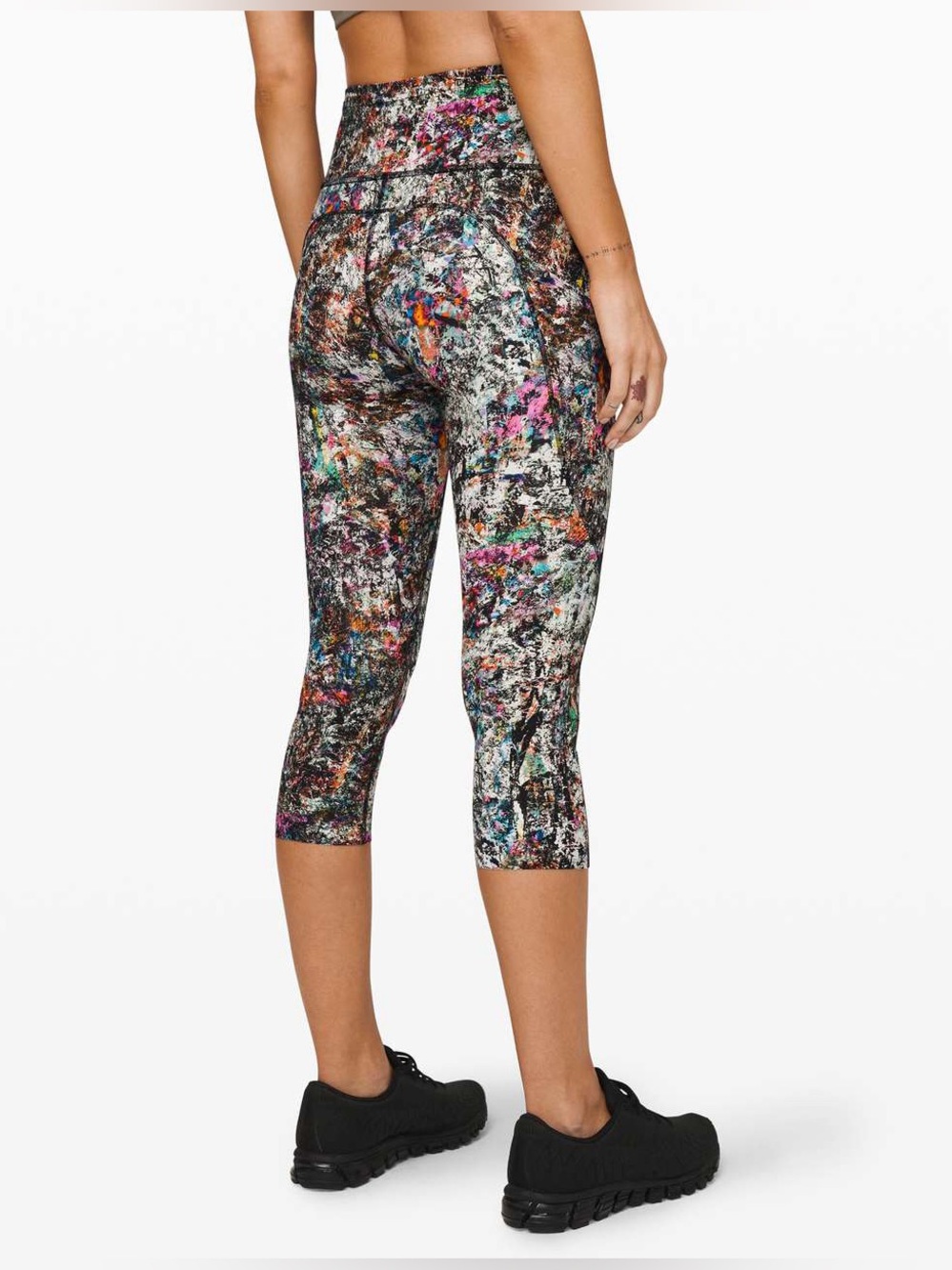 Lululemon Fast & Free Crop II 19” *Nulux leggings in Vitalize Multi, size 6.